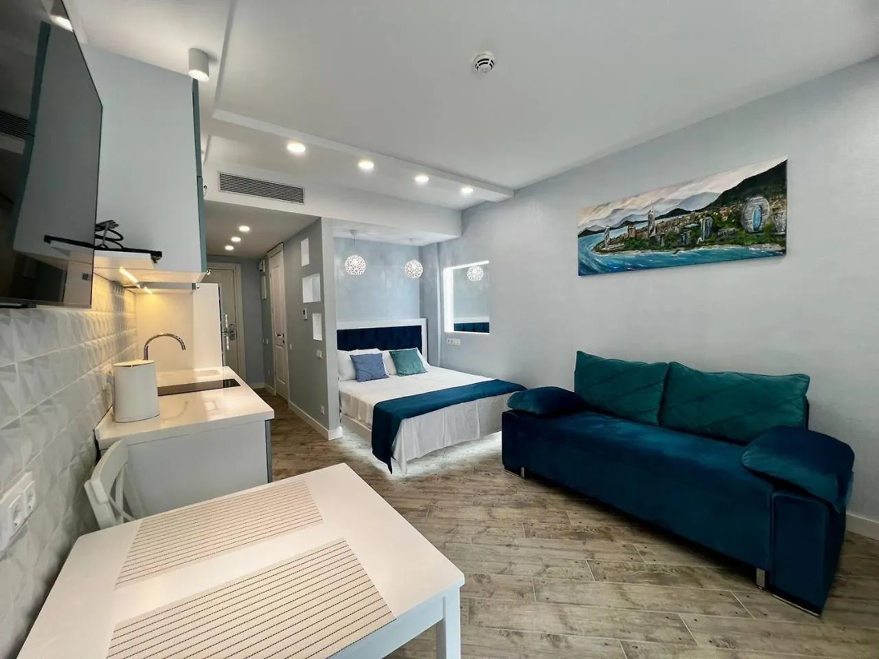 Batumi Deluxe Apartments 0*,
